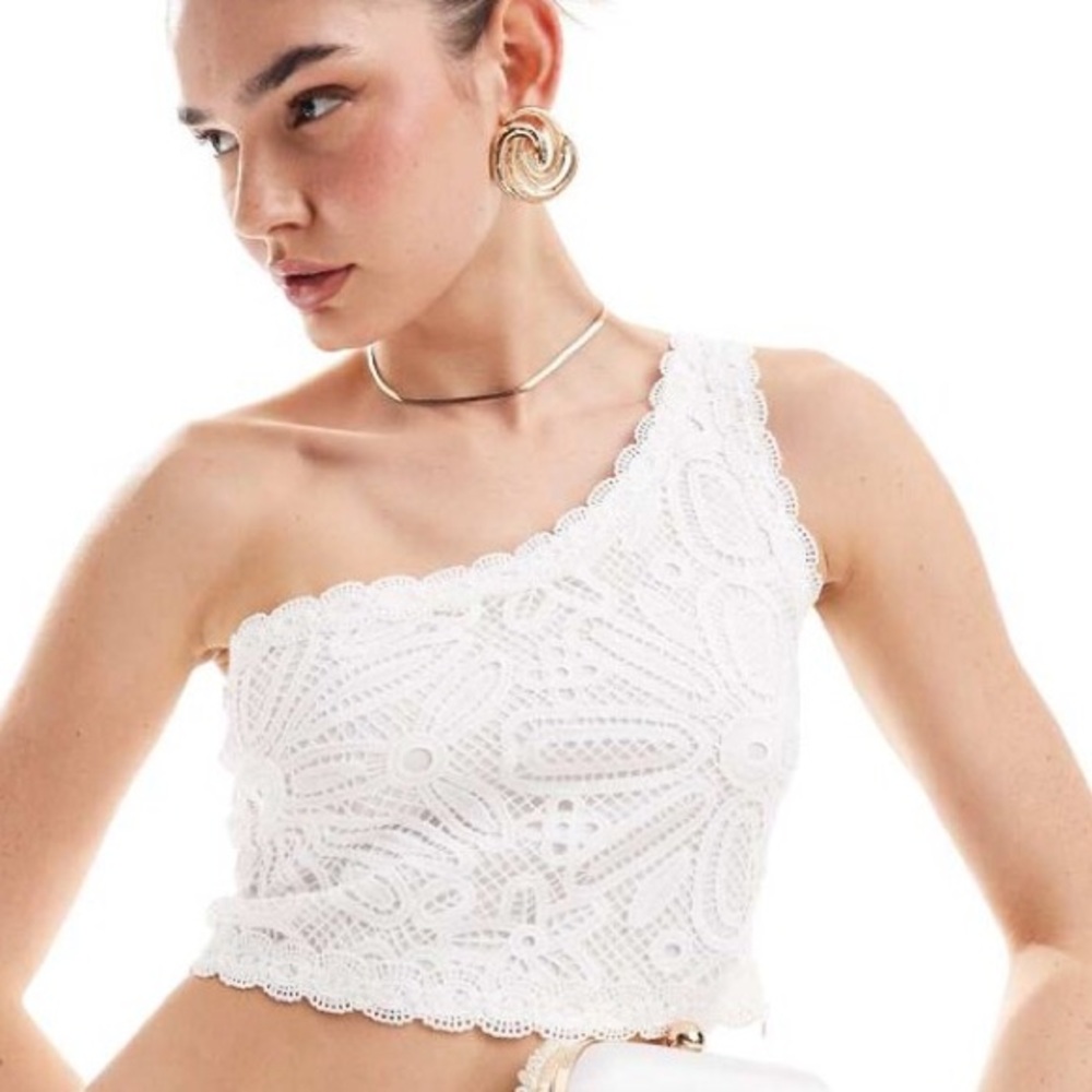 NWT 4th + Reckless Mae One-Shoulder White Lace Crop Top Size M